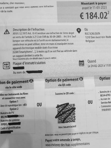 Rouler et téléphoner, c’est permis mais pas n’importe comment.Vos avocats à Saint-Gilles vous expliquent tout. 